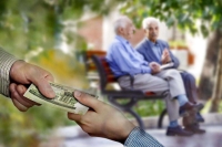 خبر خوش برای این بازنشستگان/ افزایش 100درصدی مستمری