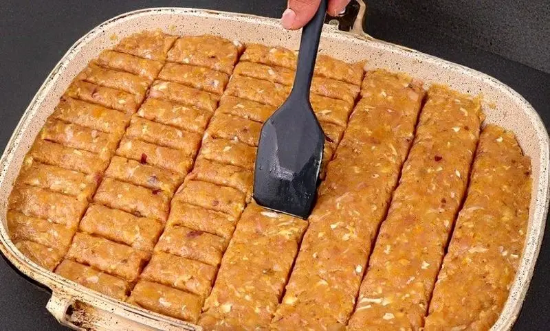 کباب تابه ای با سس آلبالو