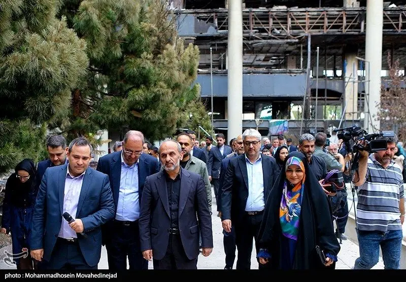 بازدید سفرای 28 کشور از ساختمان شیشه ای  
