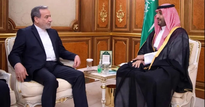 عربستان در تقاطع استراتژیک: همسایه خوب ایران یا متحد سنتی آمریکا؟