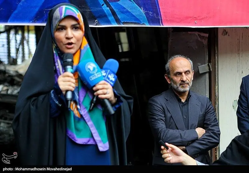بازدید سفرای 28 کشور از ساختمان شیشه ای  