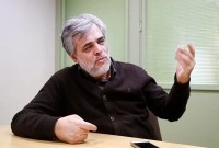 کنایه محمد مهاجری به جواد لاریجانی: جایگزین سریال طنز در صداوسیما شده است