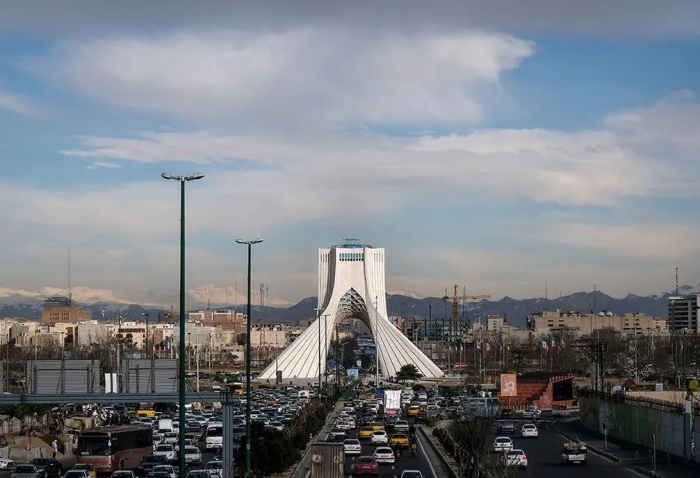 تلاش تهران برای زنده‌ماندن؛ از قطعی آب و برق تا هشدار فرونشست