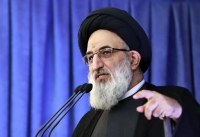 امام جمعه کرج: باید تنگه فضای مجازی را از اشغال دشمن خارج کنیم