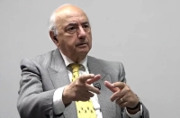 تهدیدات آخرالزمانی و ادبیات جنگی خطرناک است