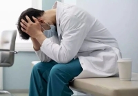 روایت دردناک یک پزشک از خشونت علیه کادر درمان: در دوماه گذشته 3 نفر از ما کتک خورده‌ایم