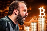 مشاور ترامپ مشتری بیت‌کوین شد
