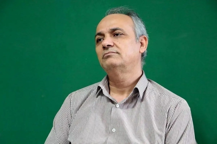 لاریجانی و کوششی با جهت‌گیری مبهم