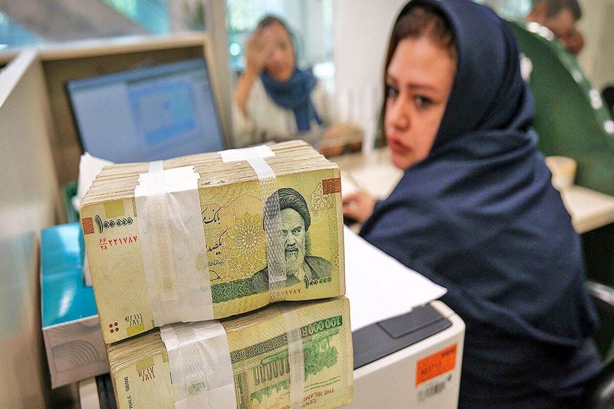 پزشکیان کارمندان را سورپرایز کرد پزشکیان کارمندان را سورپرایز کرد