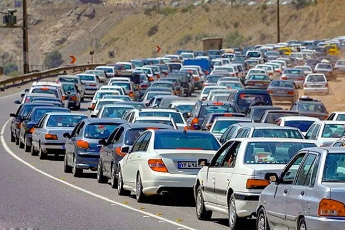 ترافیک سنگین در محورهای شمالی کشور؛ اعمال محدودیت در چالوس