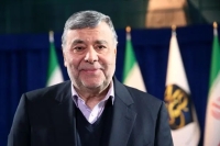 انتقاد محمد صدر از عراقچی: وزیر خارجه، نظامی که نیست؛ باید دیپلماتیک صحبت کند