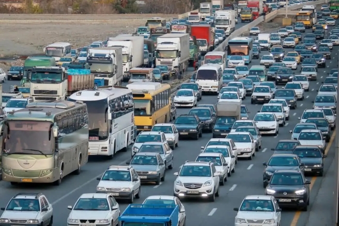 ترافیک سنگین در چالوس و آزادراه تهران-شمال/ محدودیت‌های جدید از ساعت 11