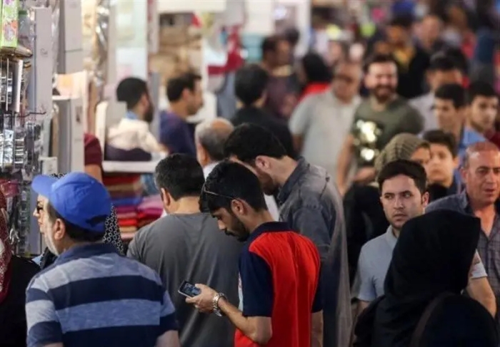 انتقاد از برنامه‌های پرزرق و برق «صداو سیما»؛ رسانه ملی، صدا و بلندگوی مردم نیست!