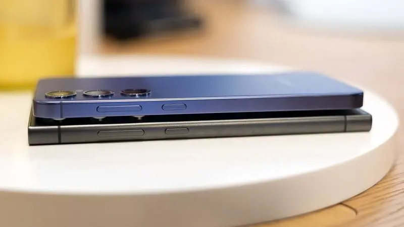 iPhone-Air-vs-Galaxy-S25-Edge-Thickness-Compared-1
