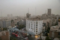 باد شدید و گردوخاک در راه تهران