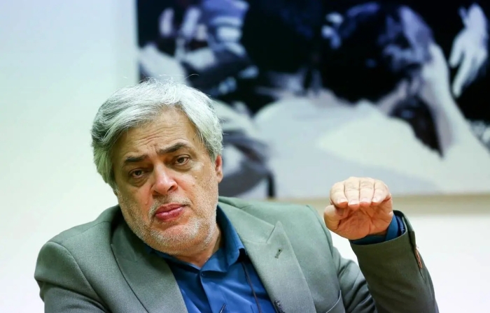 محمد مهاجری: تاسیس حزب در کشور ما آسان‌تر از راه انداختن ساندویچی است