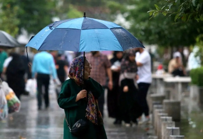 کاهش محسوس دما در نوار شمالی کشور/ احتمال بارش برف در ارتفاعات شمال‌غرب