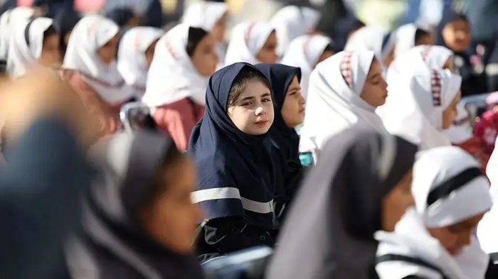 زنگ مهر به صدا درآمد/ 16 میلیون دانش‌آموز ایرانی راهی مدرسه شدند