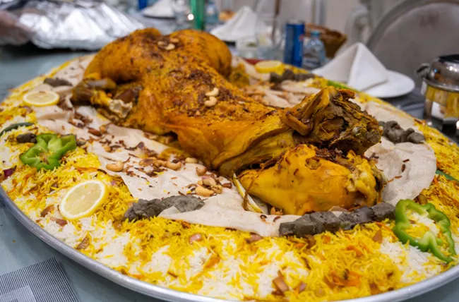 طرز تهیه مُفَتَّح، غذایی خوزستانی برای میهمانی‌های بزرگ