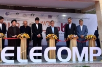 وزیر ارتباطات از غرفه رایتل در نمایشگاه الکامپ 1404 بازدید کرد