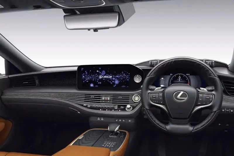 لکسوس LS 2026