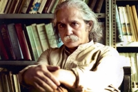جاودان بر اسب یال افشان زردش می‌چمد در آن پادشاه فصل‌ها، پاییز