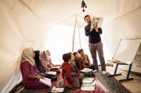 معلمانی که کوچ می‌کنند تا شعله آموزش هرگز خاموش نشود