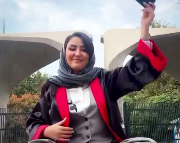قدردانی تحسین‌برانگیز خانم دکتر از پدرش