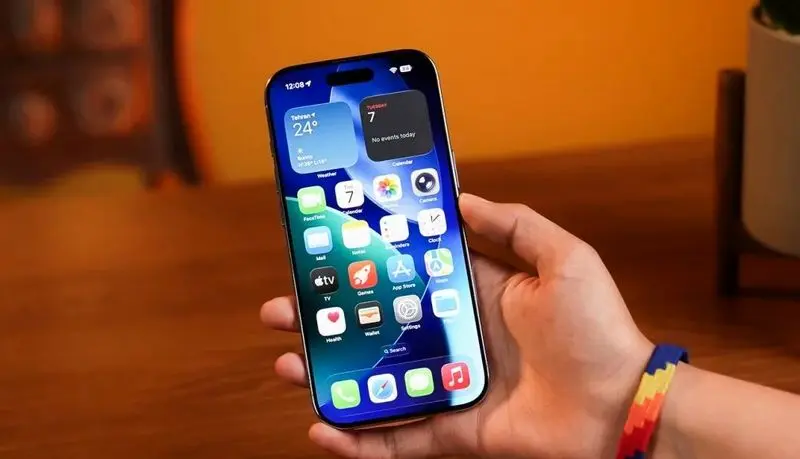 آیفون ایر