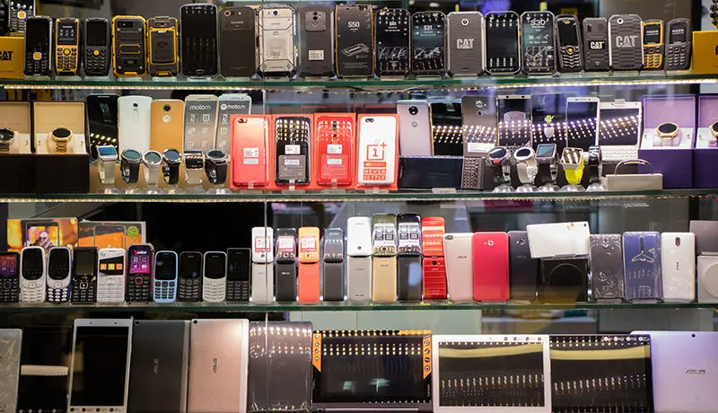 بازار موبایل