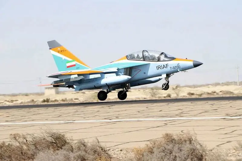 جنگنده یاک 130