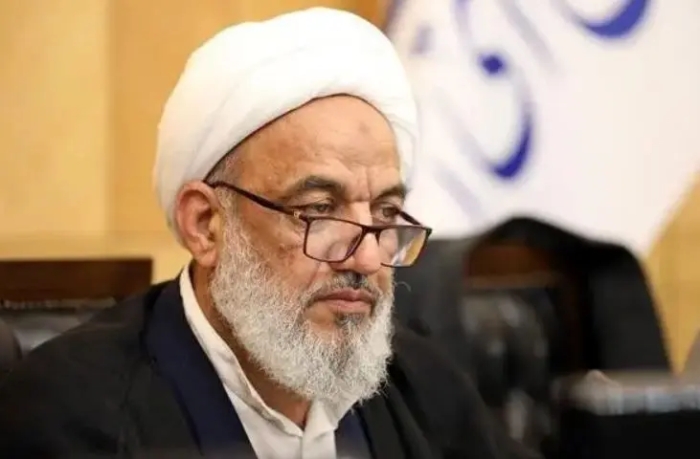 آقاتهرانی: قانونی که ما داریم قانون بدحجابی نیست، قانون عریانی و کشف حجاب است/ طرح صیانت را عوض کردیم