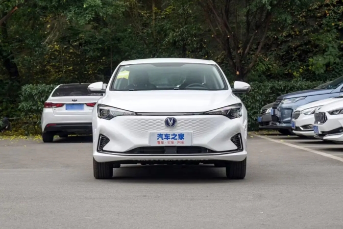 چانگان ایدو EV460؛ همه‌چیز درباره محصول جدید سایپا