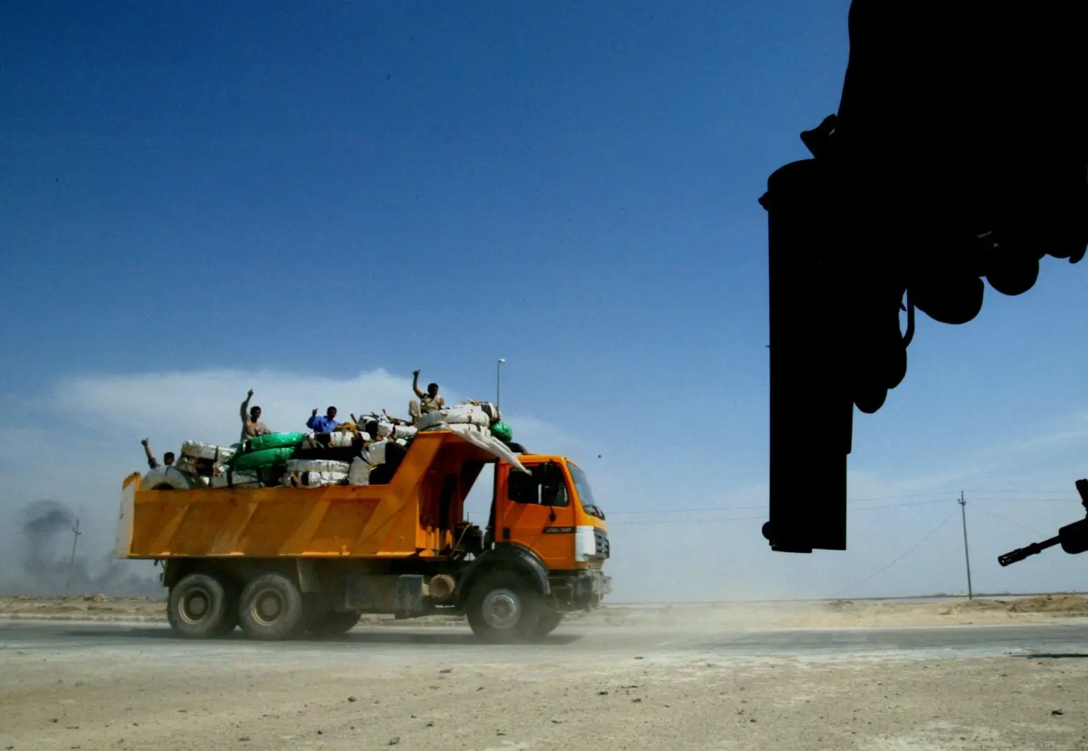 عجیبترین عکسهای خبری چهل سال گذشته/ لحظاتی که تاریخ را متوقف کردند!