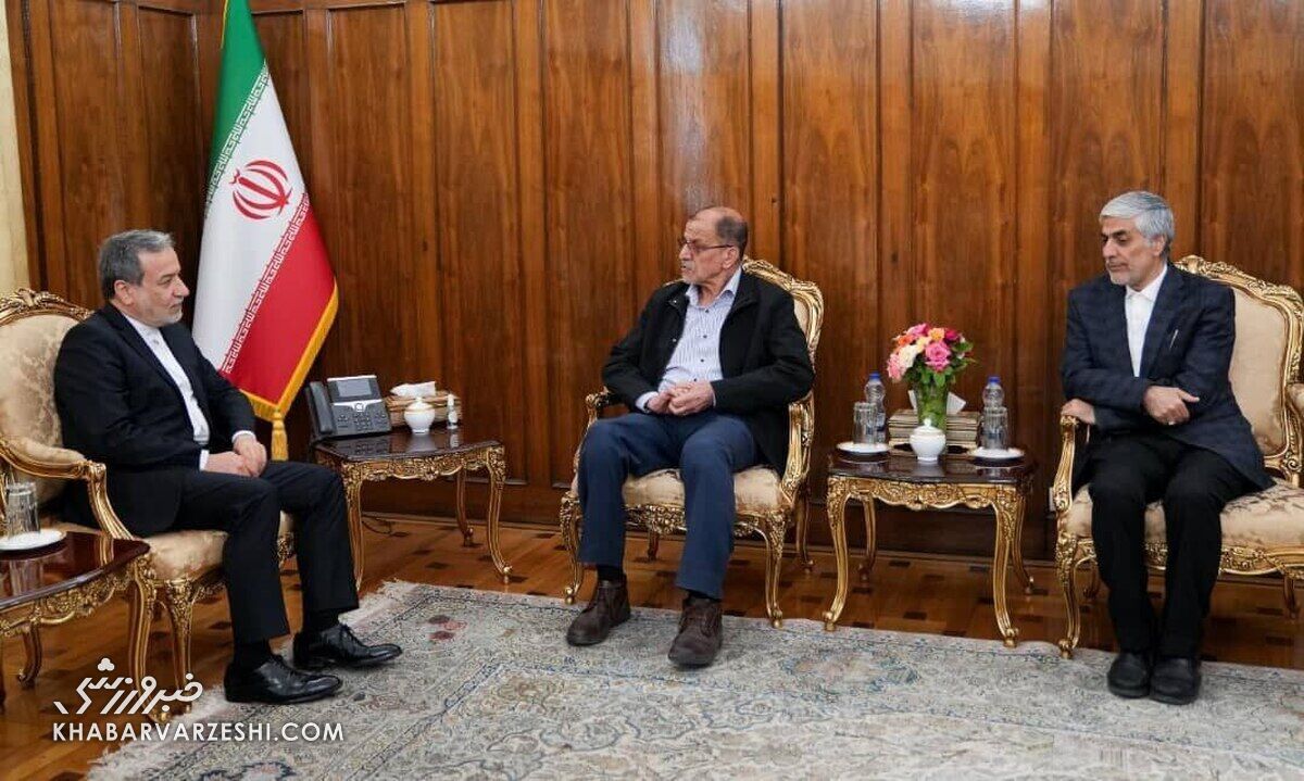 خسروی وفا و عراقچی