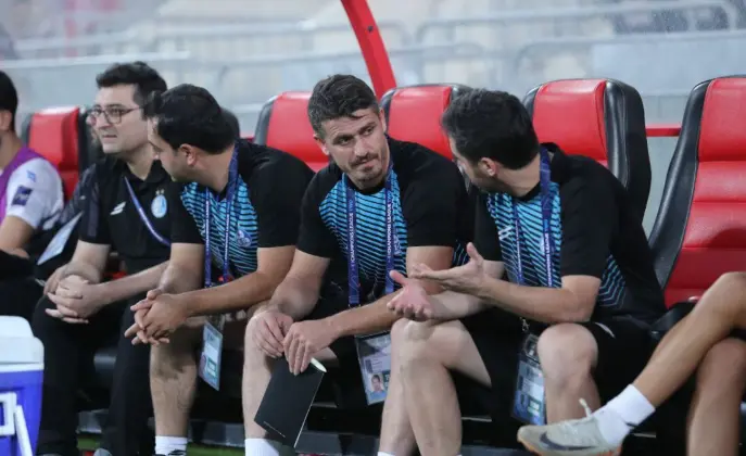 چهره-محبوب-استقلال-روی-نیمکت-آسیایی-واکنش-ساپینتو-به-اولین-حضور-رسمی-وریا-غفوری-عکس-خبرورزشی-11-05-2025_11_58_PM