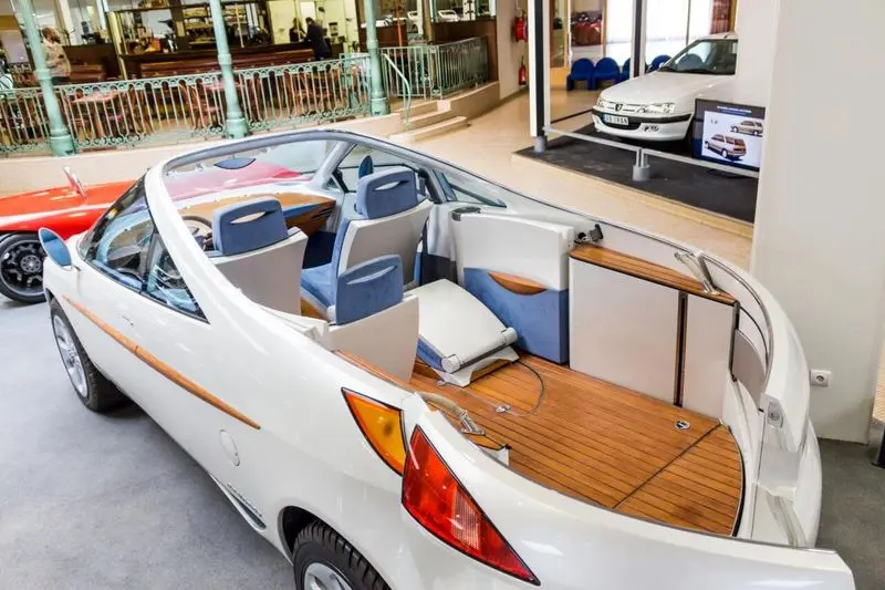 پژو 806 رونابوت