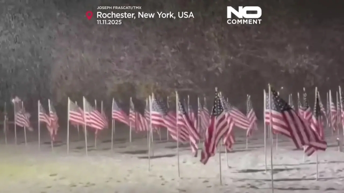 ببینید؛ نخستین برف فصل و سرمای بی‌سابقه در آمریکا