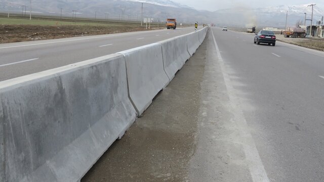 راز پنهان حفاظ های جاده‌ای؛ فلزی ها بهترند یا بتنی ها؟