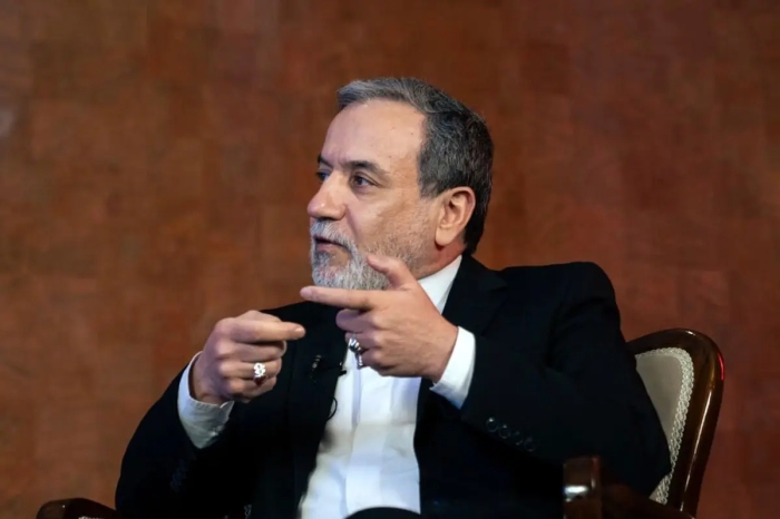 عراقچی زیر تیغ منتقدان