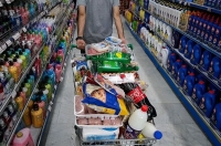 حذف شرکت‌های کوچک از بازار کالاهای اساسی