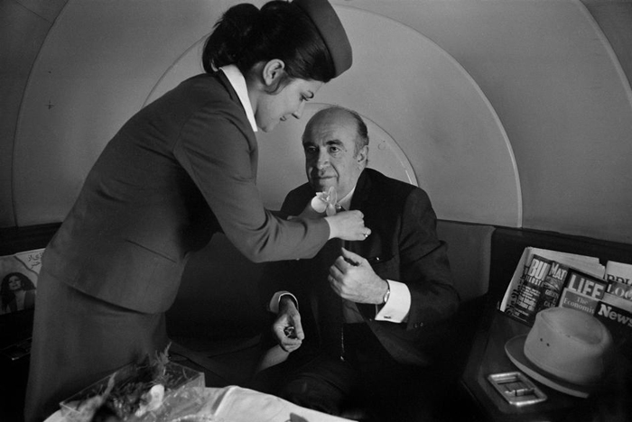 (تصاویر) کمپین انتخاباتی امیرعباس هویدا