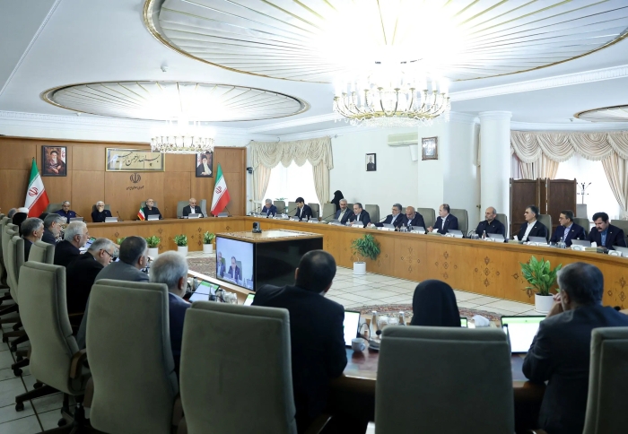 پشت پرده هشتگ «استعفای عارف»/ کانون‌های فشار چه می‌خواهند؟