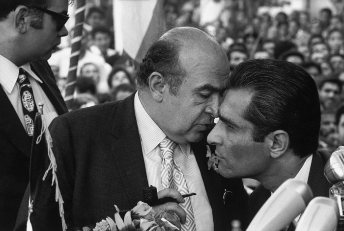 (تصاویر) کمپین انتخاباتی امیرعباس هویدا