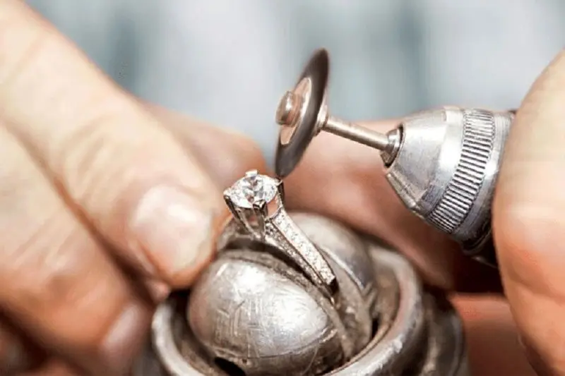 طلاکاری و جواهرسازی