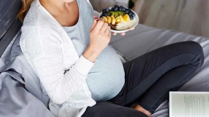 هزار روز طلایی؛ شکل‌گیری سلامت جسمی و ذهنی نوزاد از بارداری تا دو سالگی