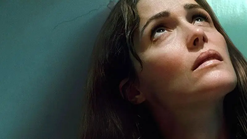 رز بیرن در فیلم اگر پا داشتم میزدمت