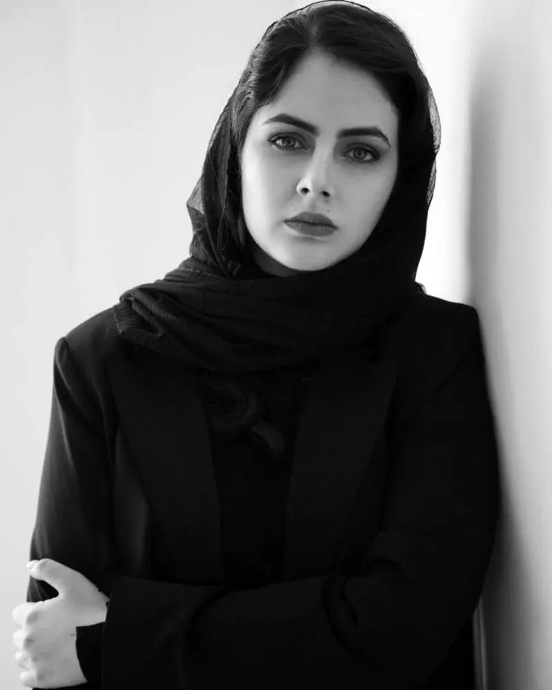 فرزانه فرنام