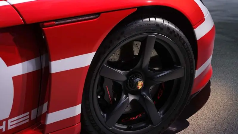 پورشه کررا GT