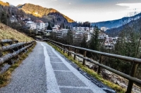 عکس روز ناسا؛ خالکوبی خورشید روی جاده‌های یخ‌زده